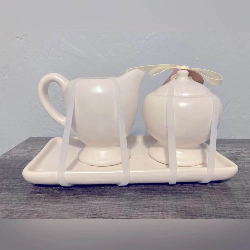 ❤️ Rae Dunn Cream and Sugar Set with Ceramic Tray